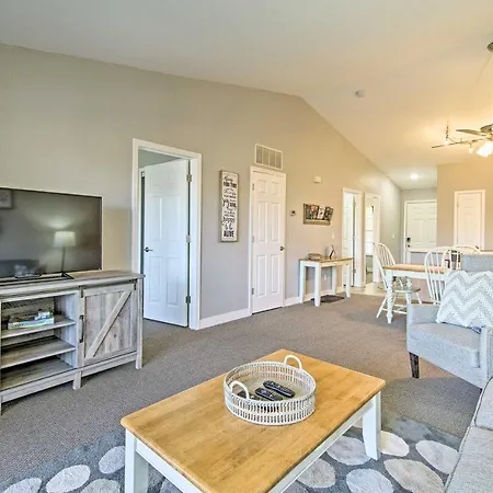 Condo With Pool Access 3 Mi To Branson Strip!